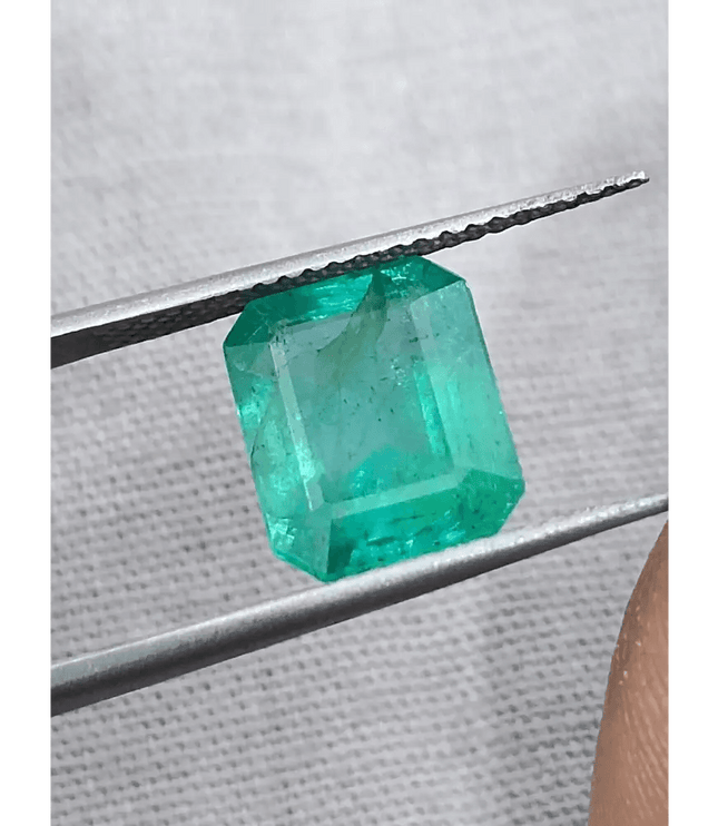 2.92ct Medium Green Zambian Emerald, 100% Natural Earth Mined Gemstone. - SMSGEMS 