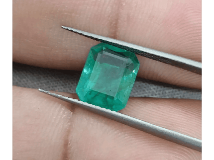 2.92ct Medium Green Zambian Emerald, 100% Natural Earth Mined Gemstone. - SMSGEMS 
