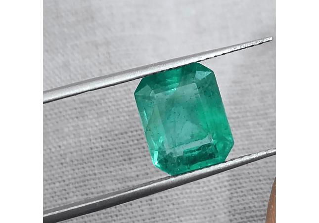 2.92ct Medium Green Zambian Emerald, 100% Natural Earth Mined Gemstone. - SMSGEMS 