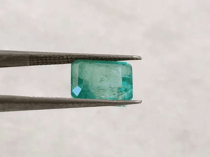 2.93ct Zambian Emerald , 100% Natural Earth Mined Gem. - SMSGEMS 