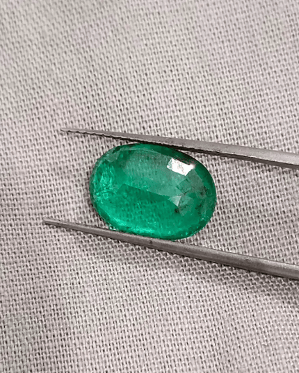 2.94ct Medium Deep Glass Green Swat Emerald, 100% Natural Earth Mined Gemstone - SMSGEMS 