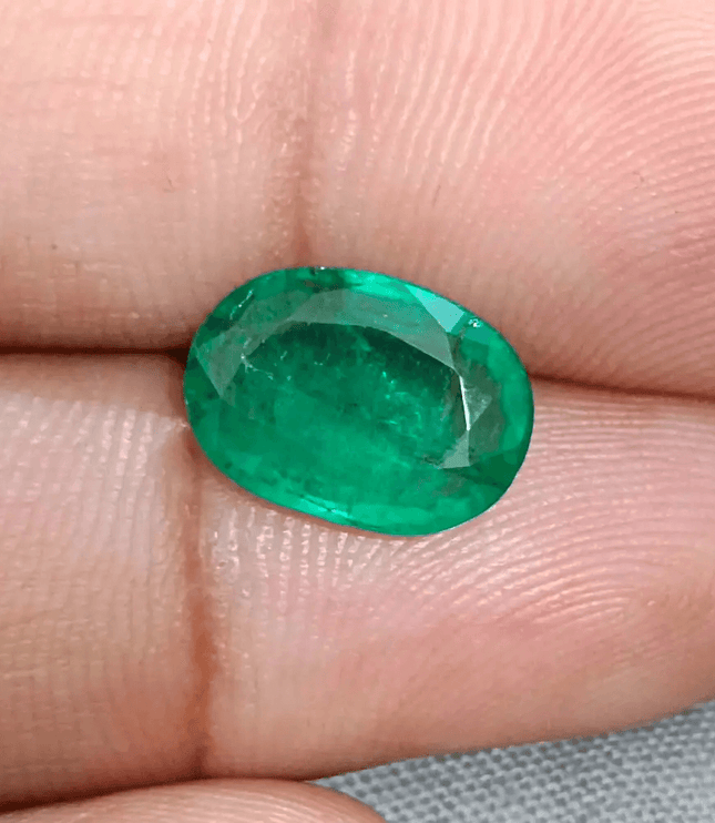 2.94ct Medium Deep Glass Green Swat Emerald, 100% Natural Earth Mined Gemstone - SMSGEMS 