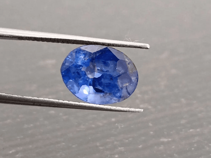 2.98ct IGI Certified Vivid Cornflower Blue Ceylon Sapphire, Natural Gemstone. Only Heat Treatment. - SMSGEMS 