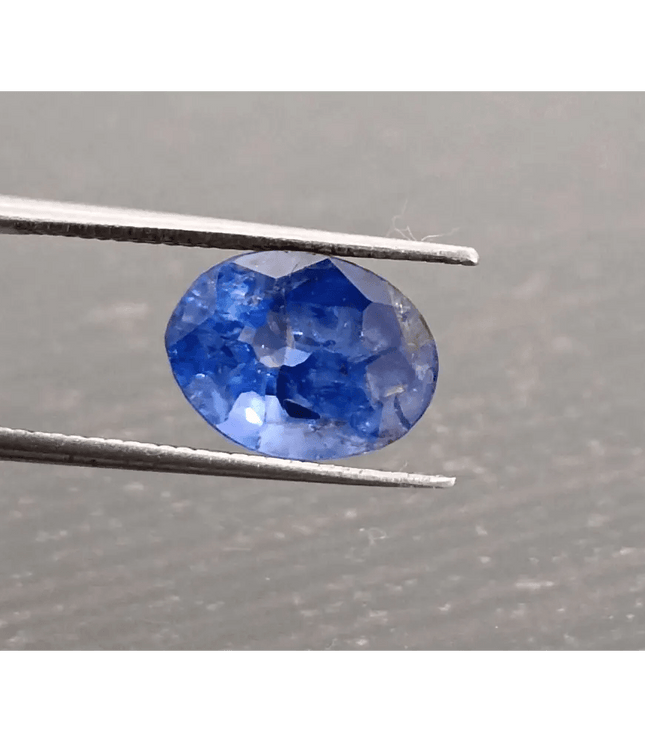2.98ct IGI Certified Vivid Cornflower Blue Ceylon Sapphire, Natural Gemstone. Only Heat Treatment. - SMSGEMS 