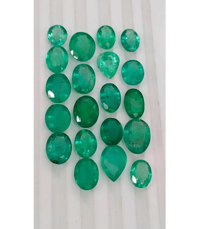 21.66ct Emerald Parcel, 100% Natural Emeralds - SMSGEMS 