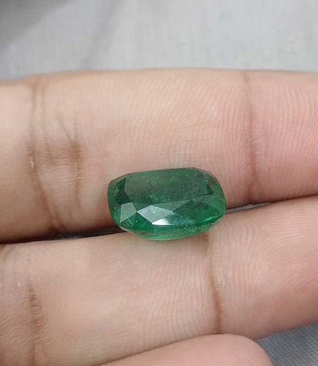 8.60ct GSI Certified Deep Green Swat Emerald