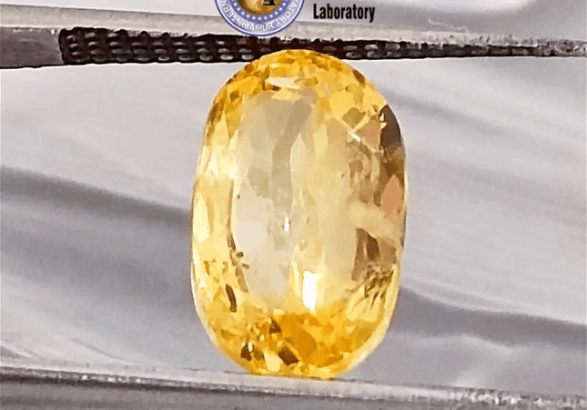 3.01ct Certified Beautiful Oval Cut Vivid Yellow Ceylon Sapphire, Natural untreated Gemstone - SMSGEMS 