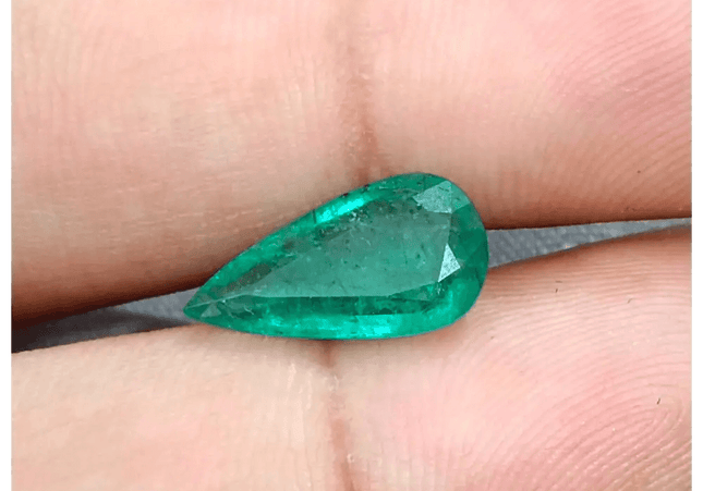 3.07ct Zambian Emerald, 100% Natural Earth Mined Gemstone. - SMSGEMS 