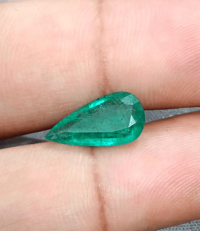 3.07ct Zambian Emerald, 100% Natural Earth Mined Gemstone. - SMSGEMS 