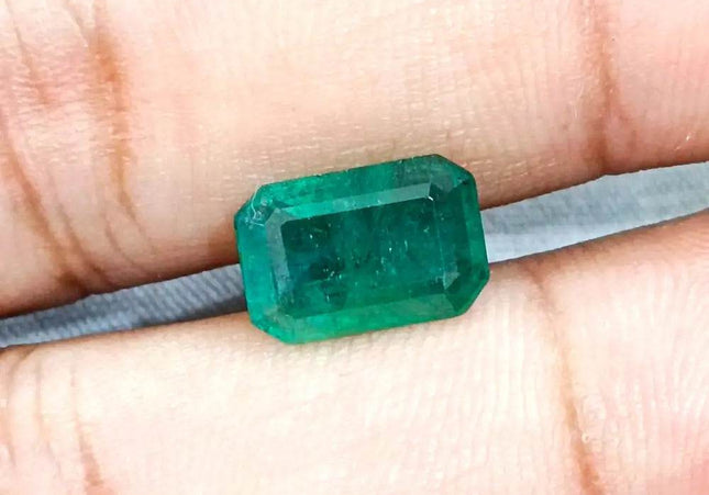 3.22ct Zambian Emerald, 100% Natural Earth Mined Gemstones. - SMSGEMS 