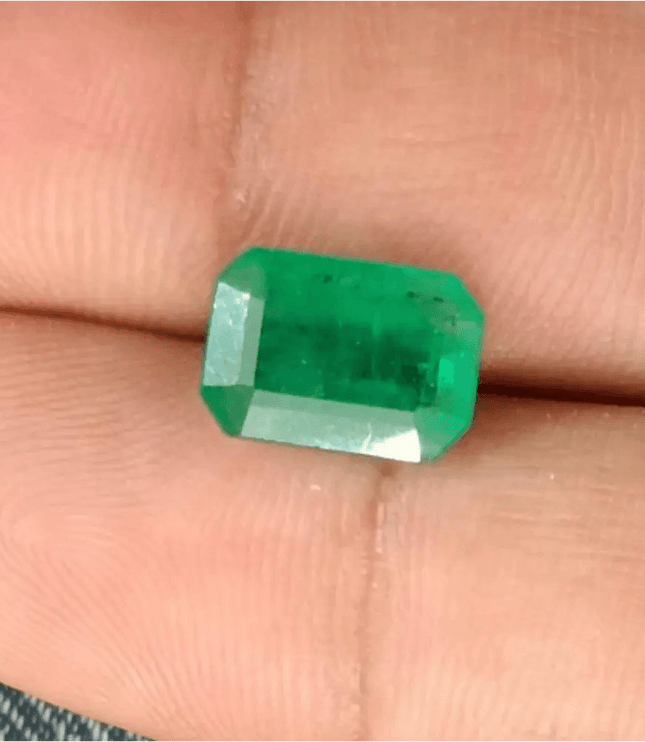 3.34ct IGI Certified Velvet Green Emerald , 100% Natural Earth Mined Gemstone - SMSGEMS 