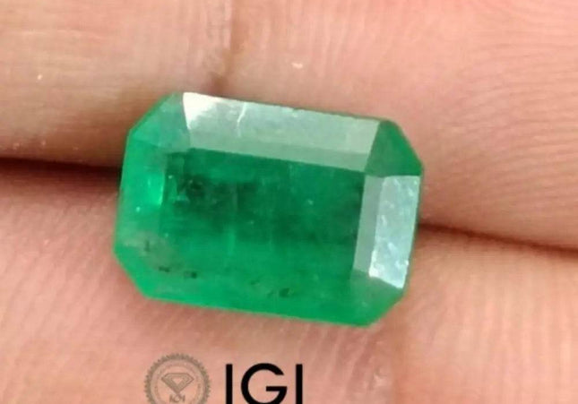 3.34ct IGI Certified Velvet Green Emerald , 100% Natural Earth Mined Gemstone - SMSGEMS 