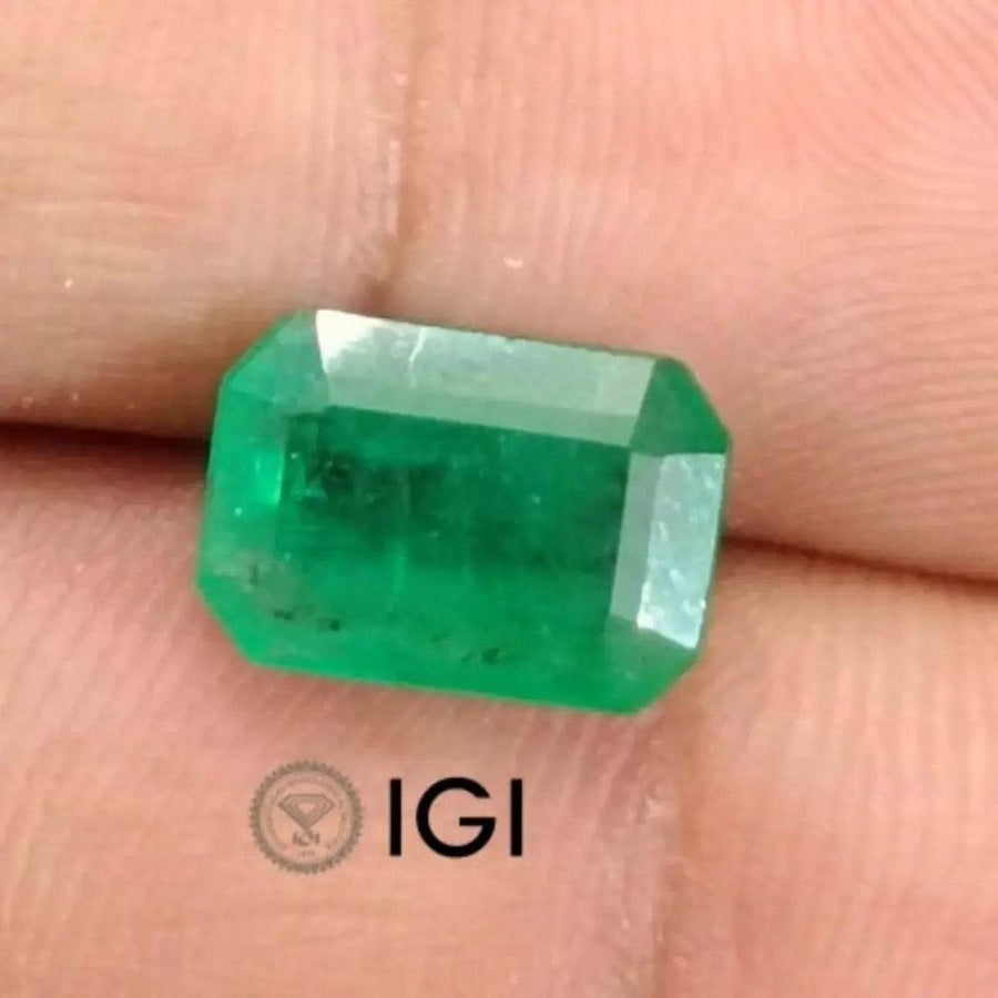 3.34ct IGI Certified Velvet Green Emerald , 100% Natural Earth Mined Gemstone - SMSGEMS 