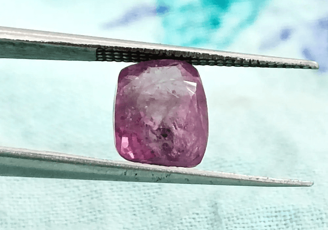 3.45ct Certified Purplish Pink Ceylon Sapphire, Natural untreated Gemstone - SMSGEMS 