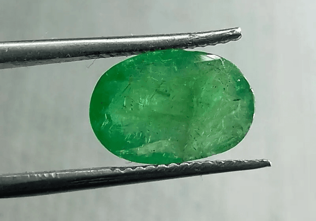 3.45ct Grass Green Emerald, 100% Natural Gem - SMSGEMS 