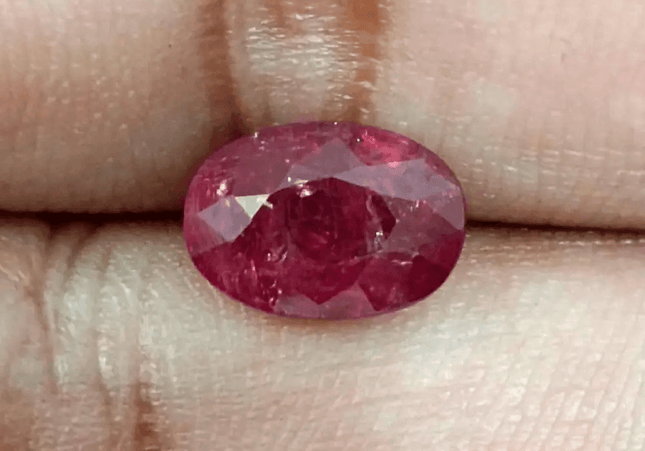 3.48ct IGI Certified Blood Red Burmese Ruby, Natural Untreated Gemstone - SMSGEMS 