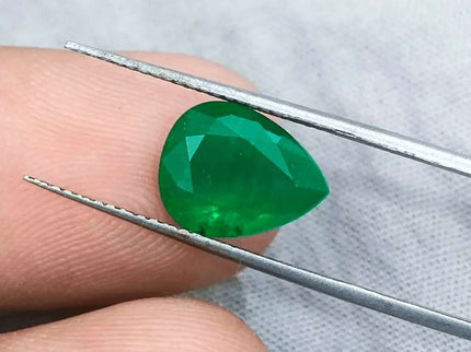 3.51 Deep Pure Green Emerald Certified By GSI - SMSGEMS 