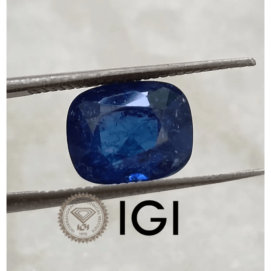 3.51ct IGI Certified Royal Blue Ceylon Sapphire, 100% Natural only heated Earth Mined Gemstone. - SMSGEMS 