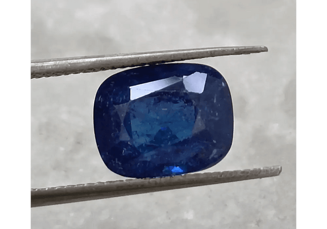 3.51ct IGI Certified Royal Blue Ceylon Sapphire, 100% Natural only heated Earth Mined Gemstone. - SMSGEMS 
