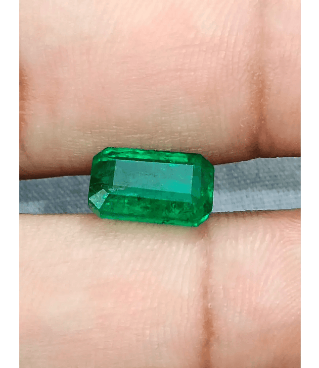 3.55ct Deep Vivid Swat Emerald, 100% Natural Earth Mined Gemstone - SMSGEMS 