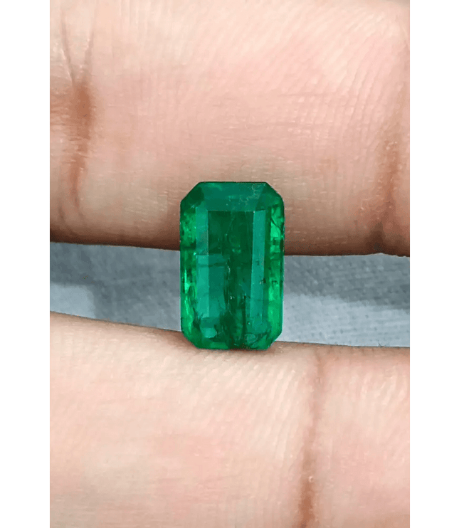 3.55ct Deep Vivid Swat Emerald, 100% Natural Earth Mined Gemstone - SMSGEMS 