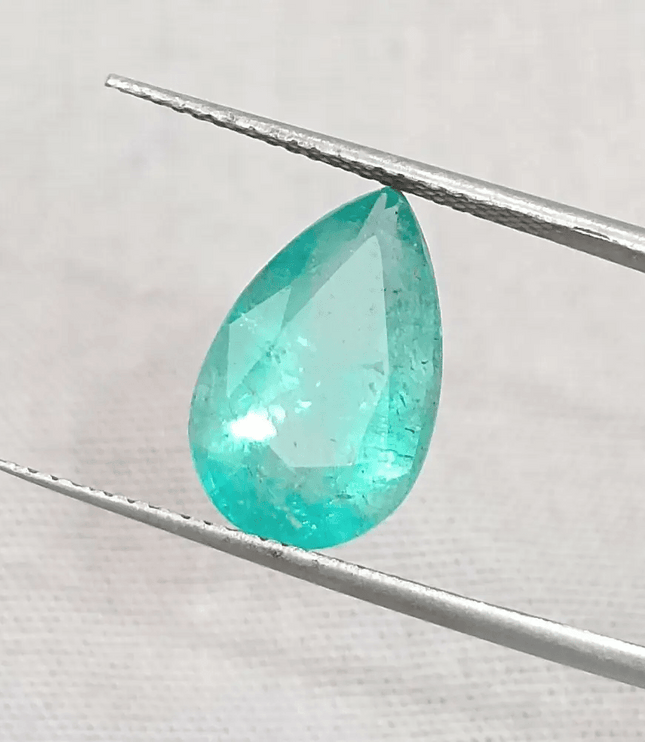 3.68ct Pastel Green Zambian Emerald, Natural Earth Mined Gemstone - SMSGEMS 