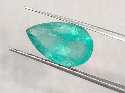 3.68ct Pastel Green Zambian Emerald, Natural Earth Mined Gemstone - SMSGEMS 