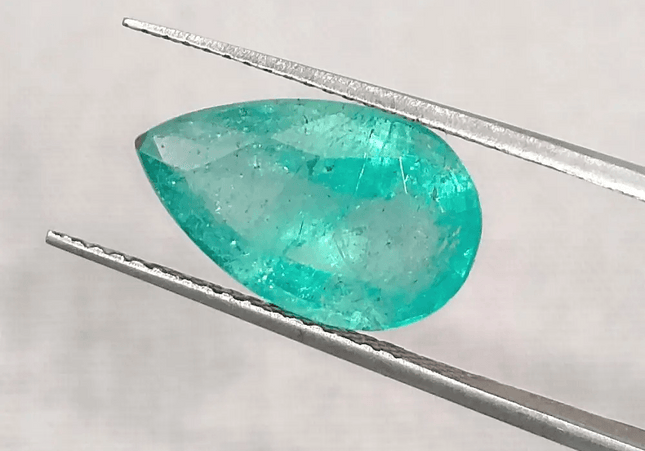 3.68ct Pastel Green Zambian Emerald, Natural Earth Mined Gemstone - SMSGEMS 