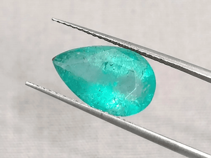 3.68ct Pastel Green Zambian Emerald, Natural Earth Mined Gemstone - SMSGEMS 