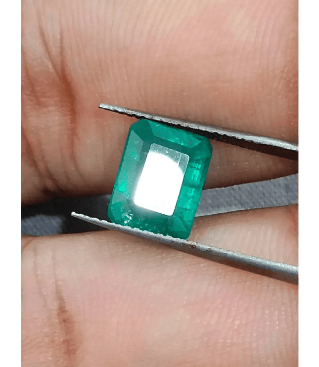 3.74ct Medium Green Zambian Emerald , 100% Earth Mined Gemstones - SMSGEMS 