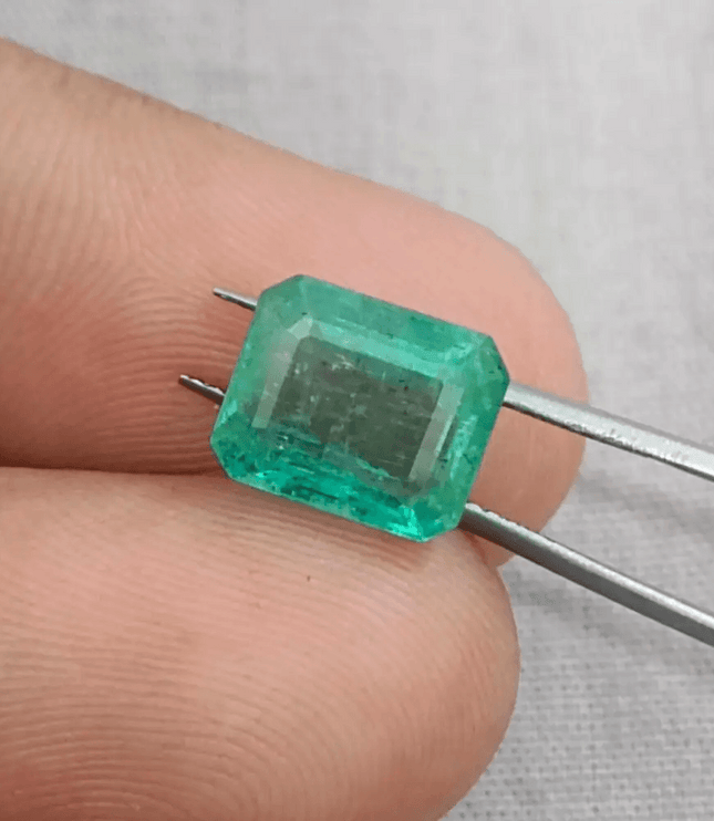 3.81ct Zambian Emerald , 100% Natural Gem - SMSGEMS 