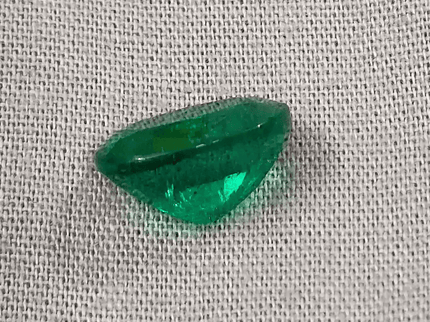 3.99ct IGI Certified Top Deep Vivid Green Emerald, Natural Gem - SMSGEMS 
