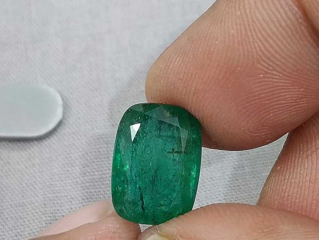 8.60ct GSI Certified Deep Green Swat Emerald