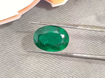 3.71ct Emerald Natural Zambia Fine Quality Vivid Deep Green Oval Gemstone Insignificant oil