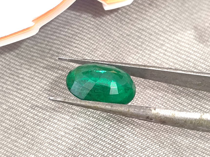 3.71ct Emerald Natural Zambia Fine Quality Vivid Deep Green Oval Gemstone Insignificant oil