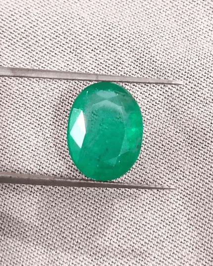 4.09ct IGI Certified Velvet Green Swat Emerald, Natural Earth Mined Gemstone - SMSGEMS 
