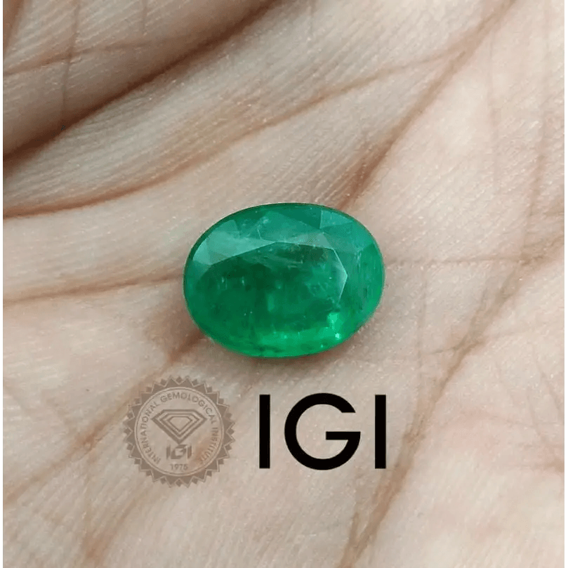 4.09ct IGI Certified Velvet Green Swat Emerald, Natural Earth Mined Gemstone - SMSGEMS 