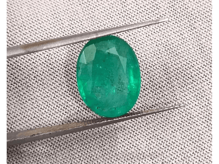 4.09ct IGI Certified Velvet Green Swat Emerald, Natural Earth Mined Gemstone - SMSGEMS 