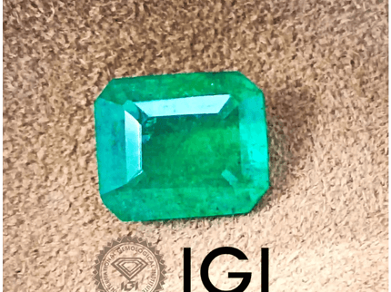 4.12ct IGI Certified Vivid Green Emerald Cut Swat Emerald, Natural Earth Mined Gemstone. - SMSGEMS 