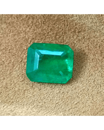 4.12ct IGI Certified Vivid Green Emerald Cut Swat Emerald, Natural Earth Mined Gemstone. - SMSGEMS 