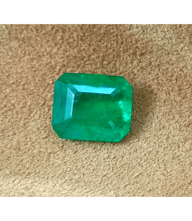 4.12ct IGI Certified Vivid Green Emerald Cut Swat Emerald, Natural Earth Mined Gemstone. - SMSGEMS 
