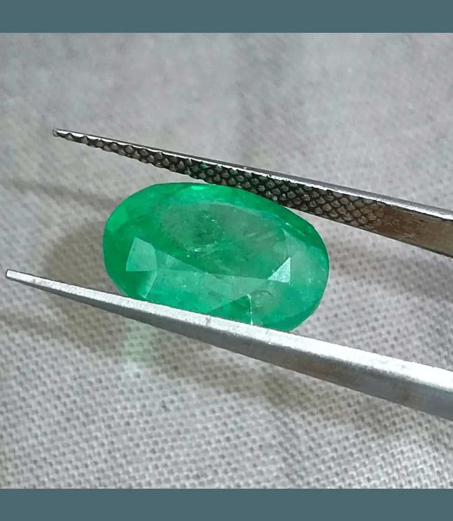 4.13ct Vivid Green Emerald Certified by GSI - SMSGEMS 