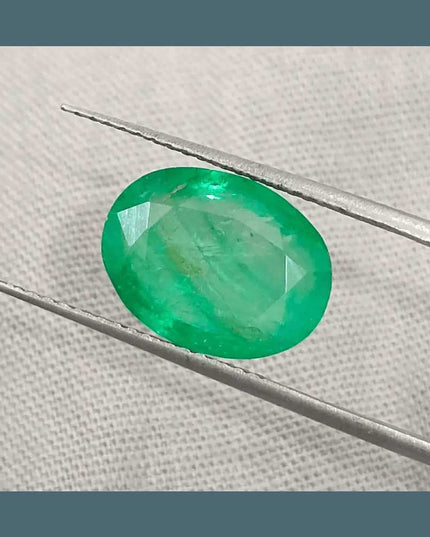 4.13ct Vivid Green Emerald Certified by GSI - SMSGEMS 