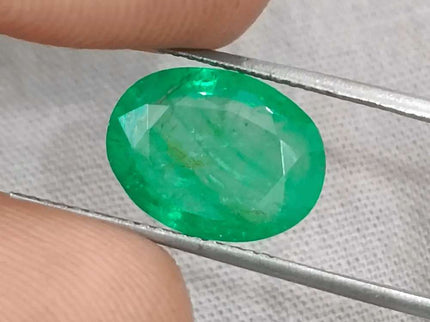 4.13ct Vivid Green Emerald Certified by GSI - SMSGEMS 