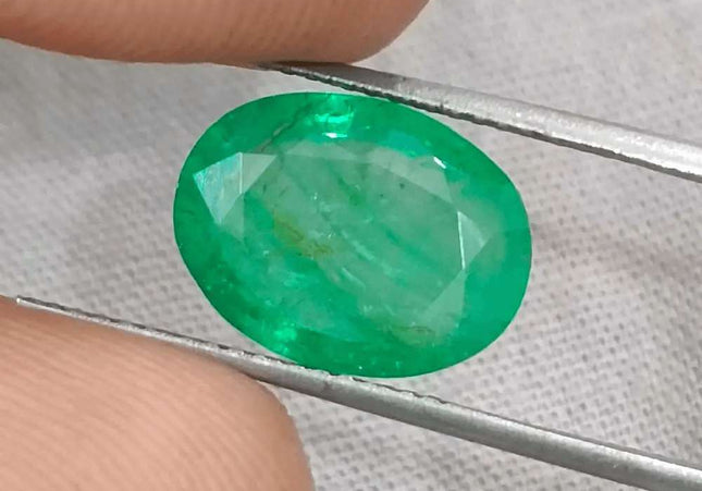 4.13ct Vivid Green Emerald Certified by GSI - SMSGEMS 