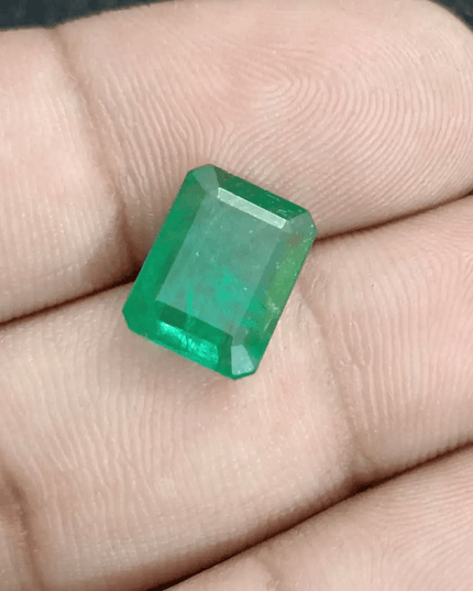4.20ct Vibrant Green Emerald, 100% Natural Gem - SMSGEMS 