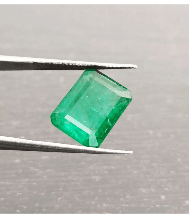 4.20ct Vibrant Green Emerald, 100% Natural Gem - SMSGEMS 
