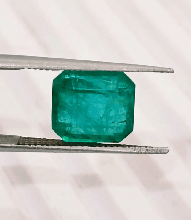 4.36ct Medium Deep Golden Green Emerald , 100% Natural Earth Mined Gem. - SMSGEMS 