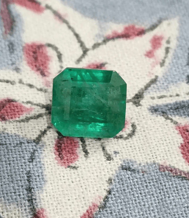 4.36ct Medium Deep Golden Green Emerald , 100% Natural Earth Mined Gem. - SMSGEMS 