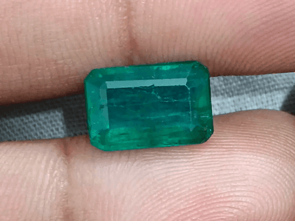 4.58ct Zambian Emerald, 100% Natural Earth Mined Gemstone - SMSGEMS 